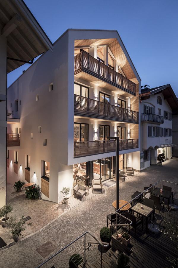 Alpin & Stylehotel Die Sonne Parcines Esterno foto